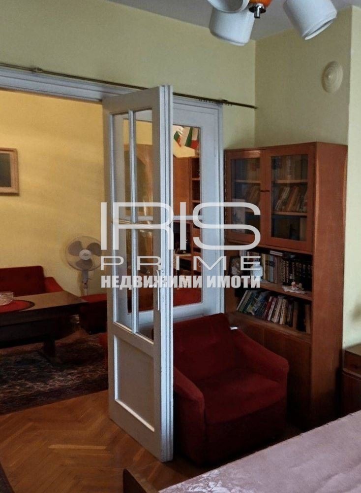 Продава 3-СТАЕН, гр. Шумен, Център, снимка 3 - Апартаменти - 56577391