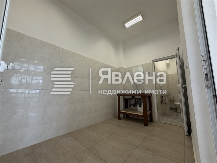 Продава МАГАЗИН, гр. Пловдив, Тракия, снимка 5 - Магазини - 55600256