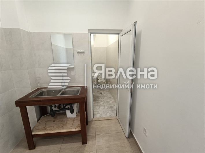 Продава МАГАЗИН, гр. Пловдив, Тракия, снимка 6 - Магазини - 55600256