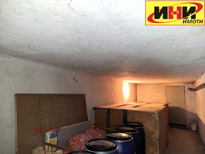 Na prodej  Úložný prostor Ruse , Centralen koop. pazar , 48 m2 | 22979499 - obraz [2]