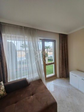 3+ bedroom Sveti Vlas, region Burgas 9