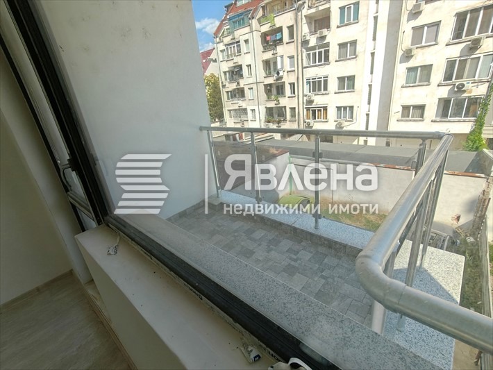Продава 2-СТАЕН, гр. София, Център