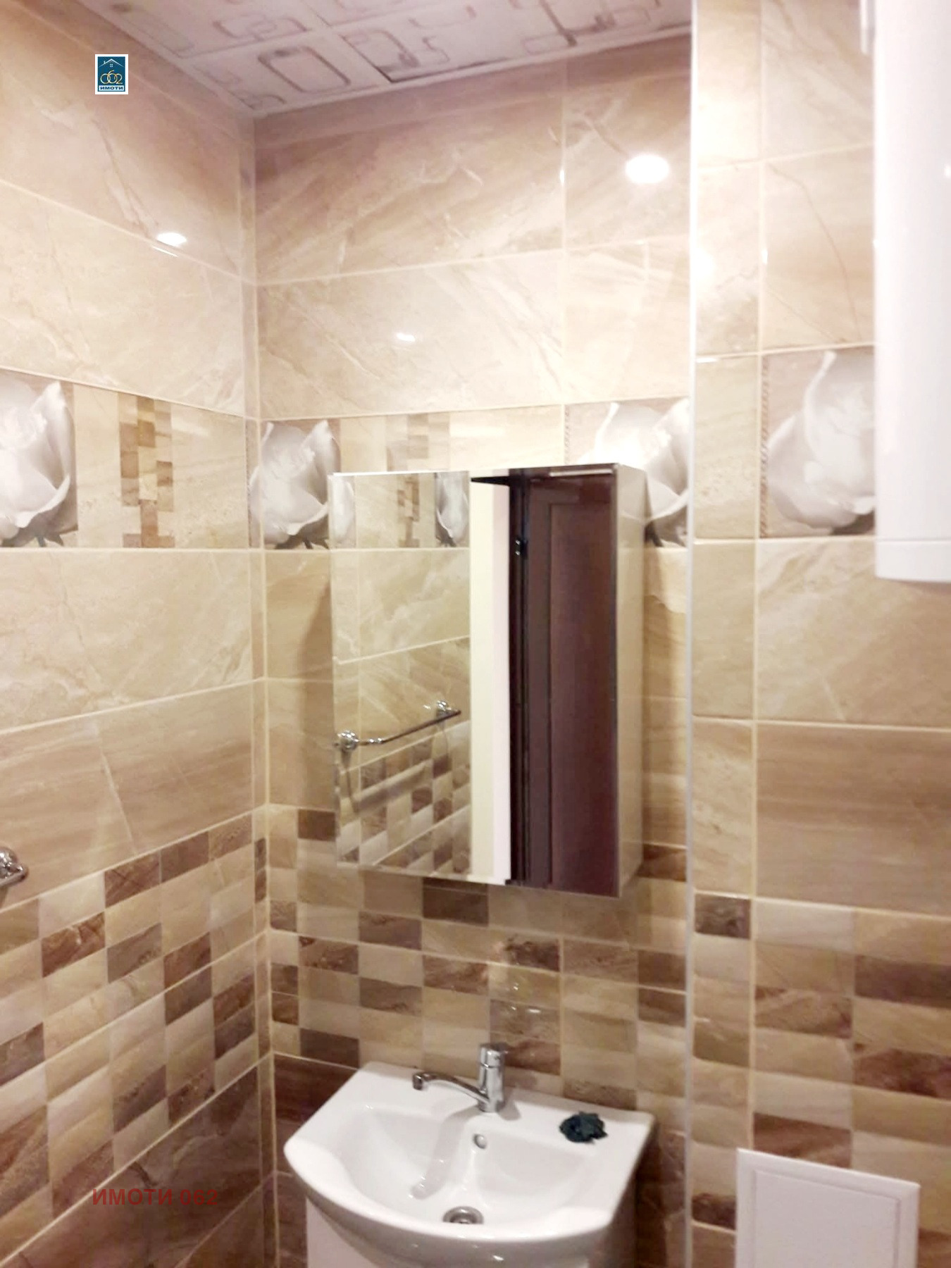 Продава 2-СТАЕН, гр. Велико Търново, Бузлуджа, снимка 4 - Апартаменти - 55101927