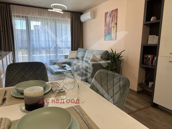 Продава  2-стаен град Пловдив , Младежки Хълм , 63 кв.м | 38205859