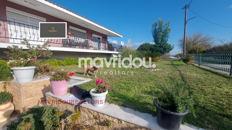 Продава 3-СТАЕН, Извън страната, област Извън страната