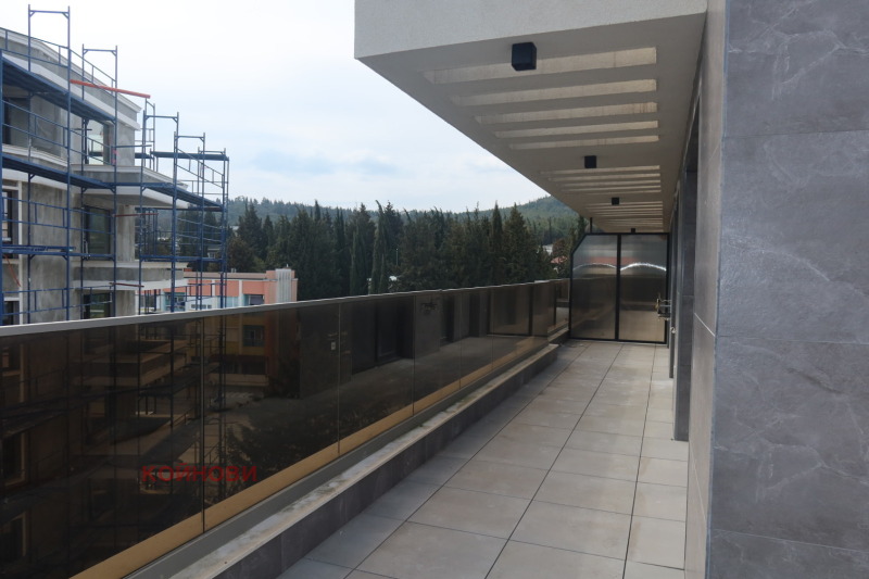 Продава МНОГОСТАЕН в град Стара Загора, Център - 222 кв.м / 355 000 € » 694 319.65 лв., КОЙНОВИ