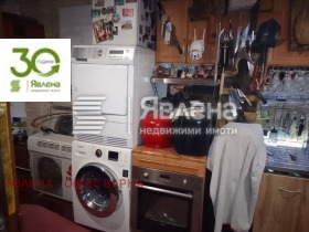 Studio Kolhozen pazar, Varna 3