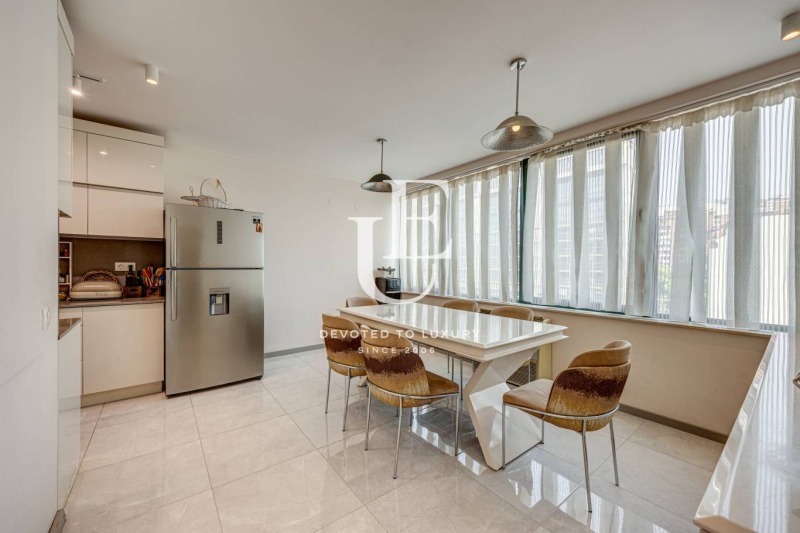 Продава 3-СТАЕН, гр. София, Център, снимка 10 - Апартаменти - 52075288