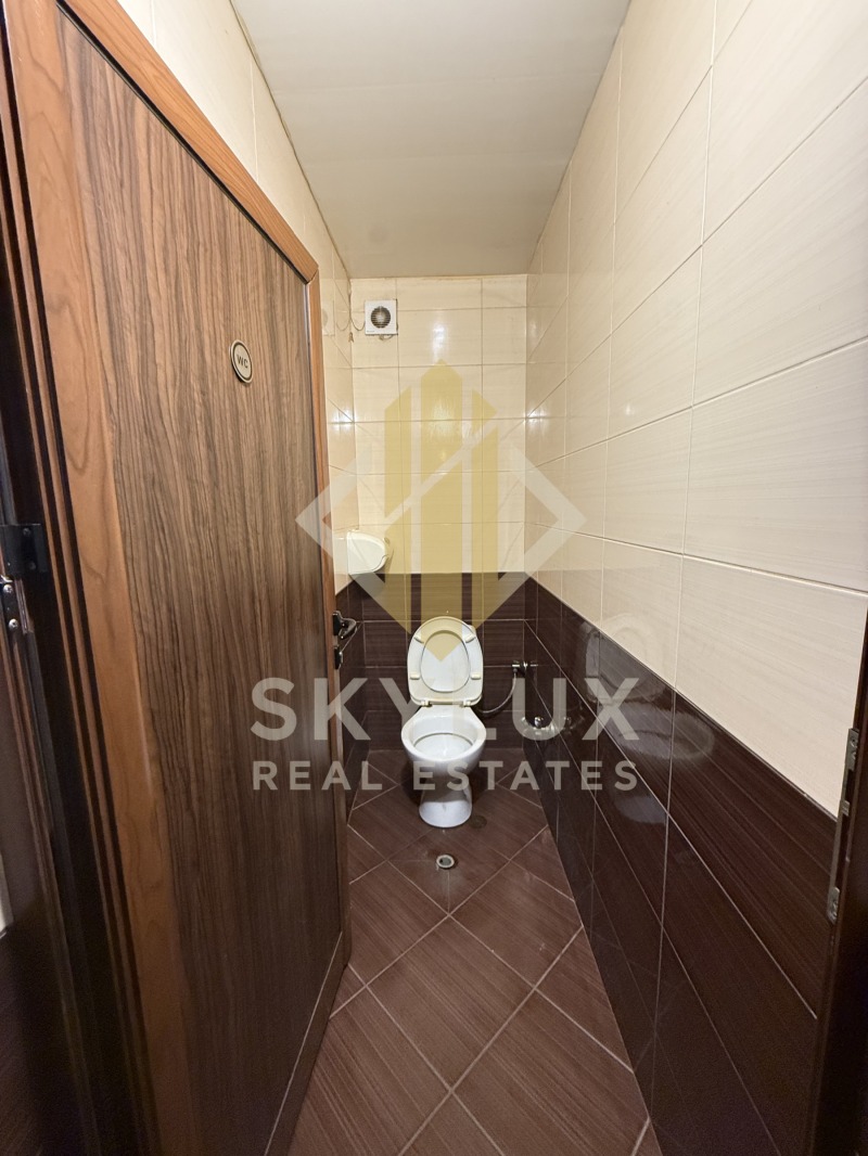 Продава ЗАВЕДЕНИЕ, с. Караманци, област Хасково, снимка 3 - Заведения - 52799380