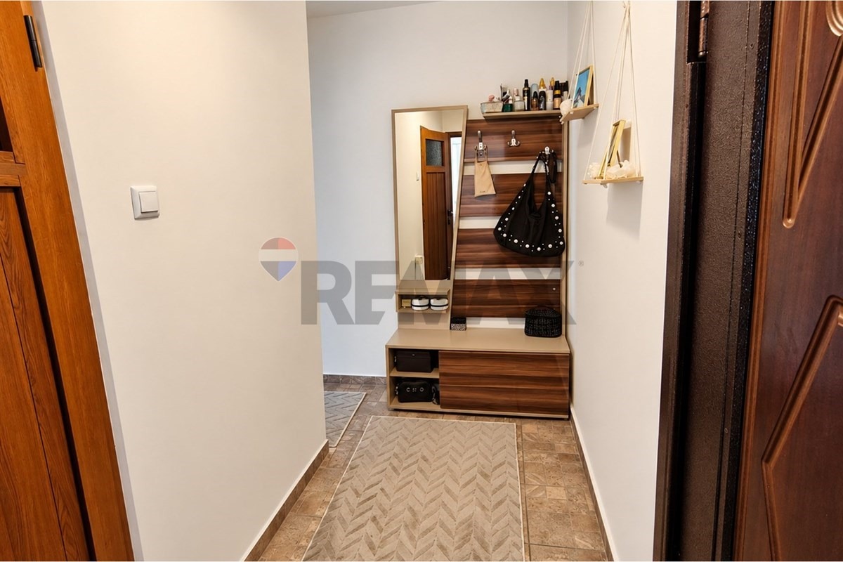 Продава 1-СТАЕН, гр. Шумен, Тракия, снимка 3 - Апартаменти - 56219881