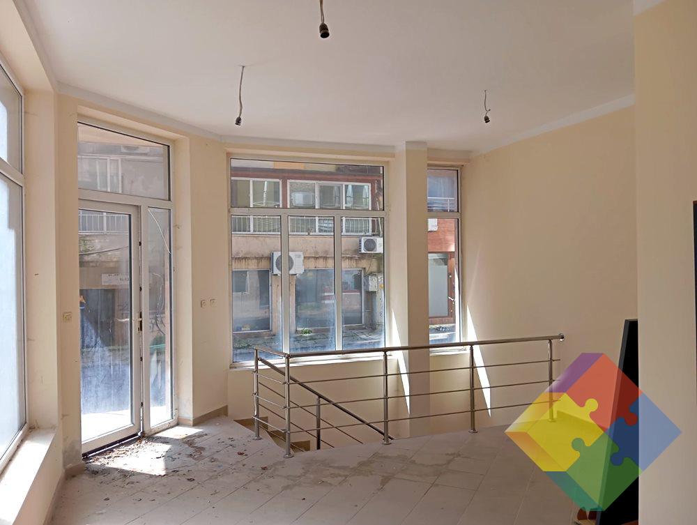 Продава ОФИС, гр. Варна, Операта, снимка 3 - Офиси - 54450932