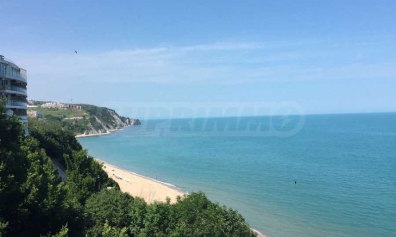 Продава 3-СТАЕН в област Варна, гр. Бяла - 117 кв.м / 120 000 € » 234 699.60 лв., СУПРИММО ОФИСИ В СТРАНАТА