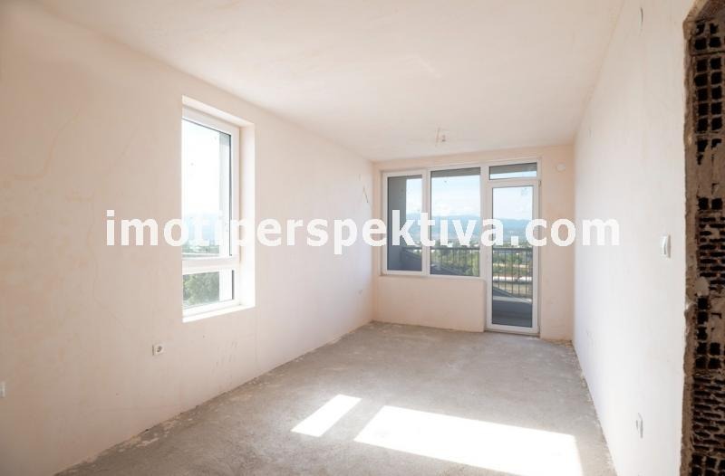 Eladó  2 hálószobás Plovdiv , Centar , 84 négyzetméter | 32855569