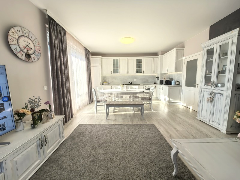 Продава  3-стаен град Варна , Изгрев , 143 кв.м | 78286971 - изображение [2]