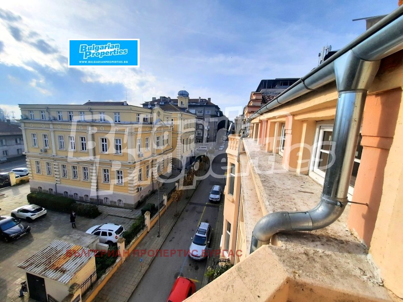 Продава 4-СТАЕН, гр. Бургас, Център, снимка 12 - Апартаменти - 52722291