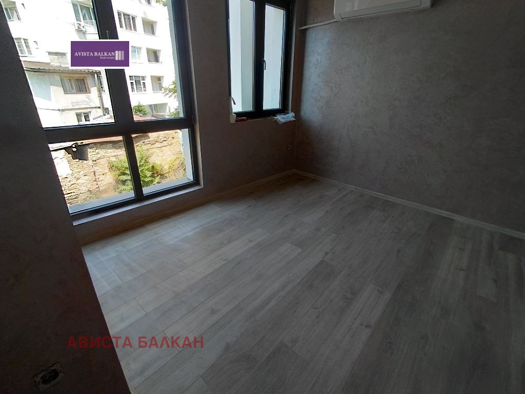 Продава 2-СТАЕН, гр. София, Банишора, снимка 2 - Апартаменти - 55725147