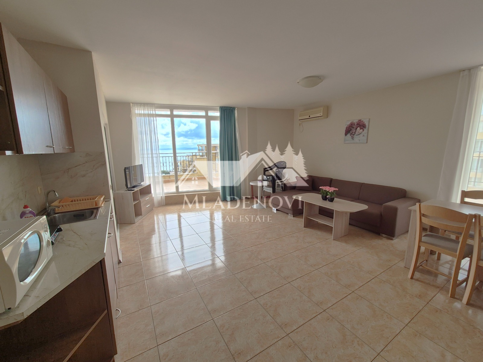 Продава 3-СТАЕН, гр. Ахелой, област Бургас, снимка 2 - Апартаменти - 51697728