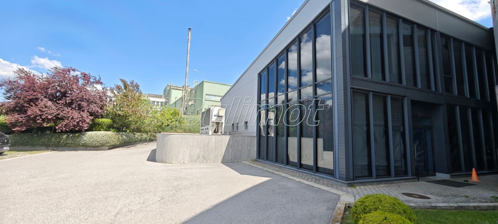 Продава ПРОМ. ПОМЕЩЕНИЕ | Imot.bg — изображение 1