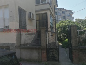 Etajul casei Aitos, regiunea Burgas