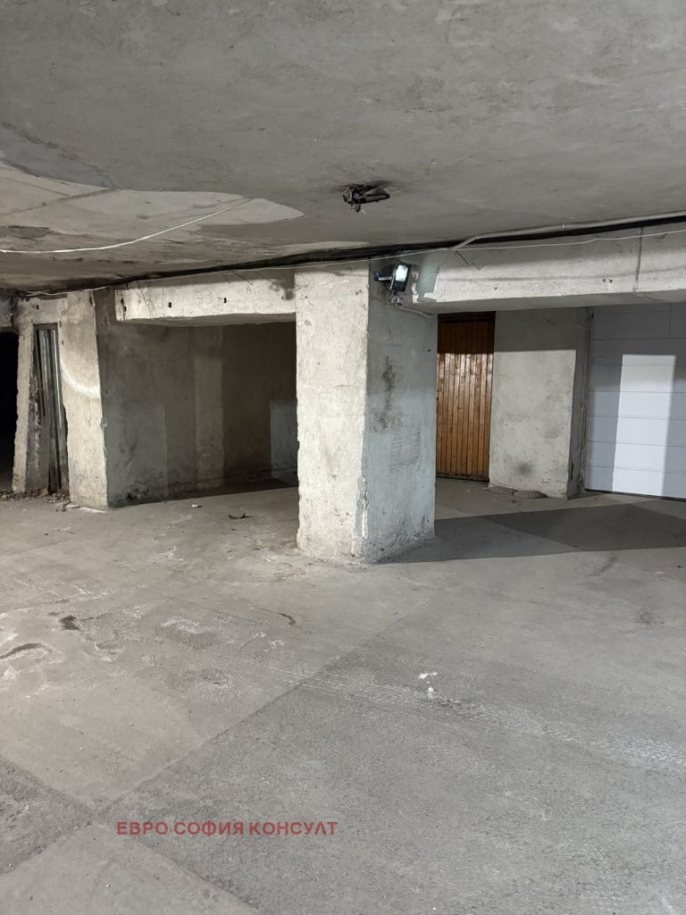 Продава ГАРАЖ, ПАРКОМЯСТО, гр. София, Лозенец, снимка 2 - Гаражи и паркоместа - 52341712