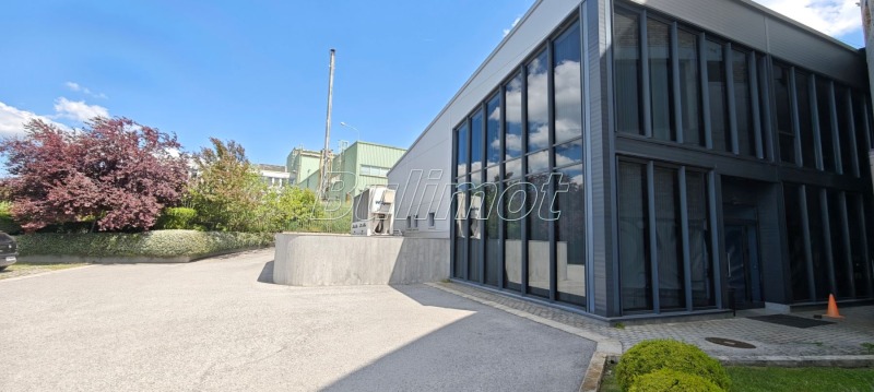 For Sale  Industrial building Varna , Zapadna promishlena zona , 6200 sq.m | 48278166