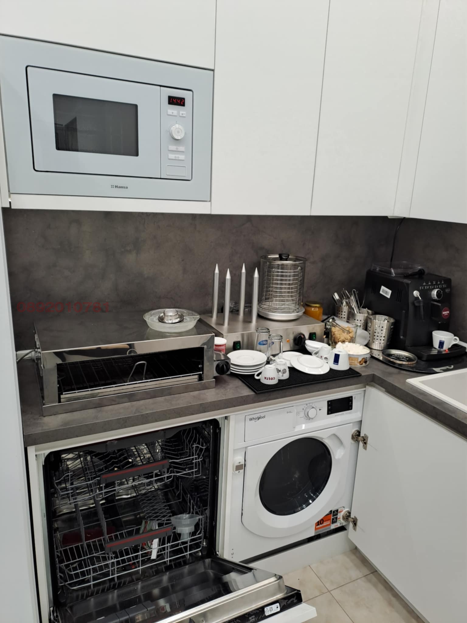 Продава МАГАЗИН, гр. Варна, Лятно кино Тракия, снимка 7 - Магазини - 53673754