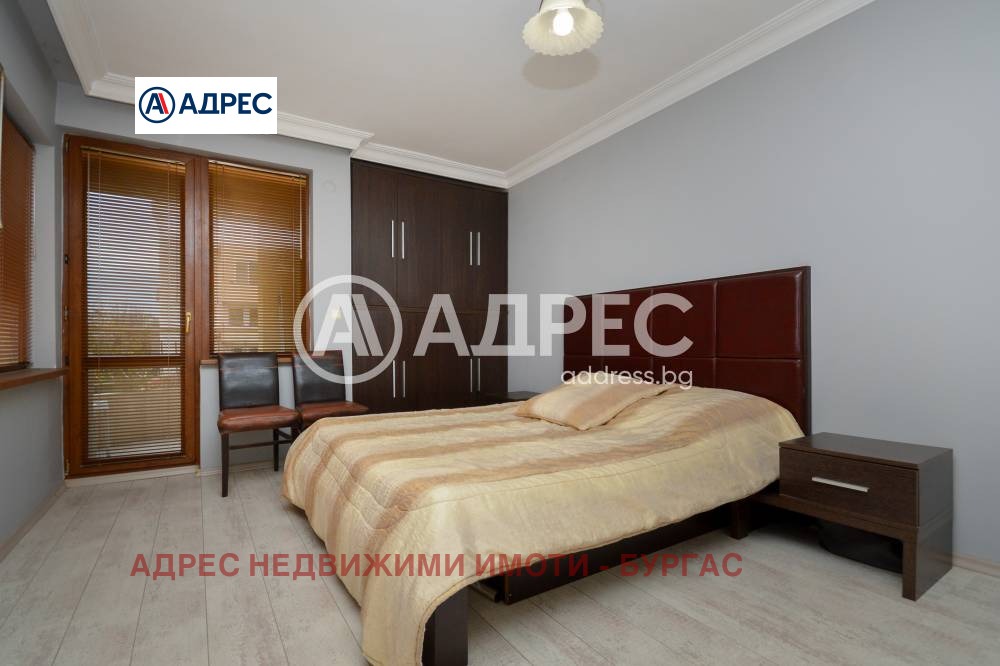 Продава 2-СТАЕН, гр. Бургас, Изгрев, снимка 2 - Апартаменти - 54029702