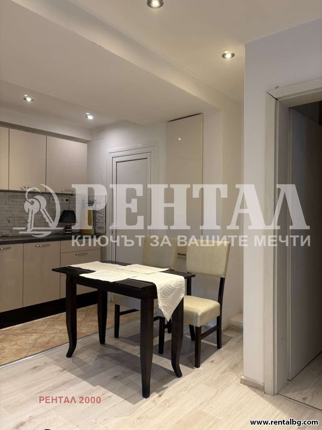 Продава 2-СТАЕН, гр. Пловдив, Център, снимка 7 - Апартаменти - 56290254