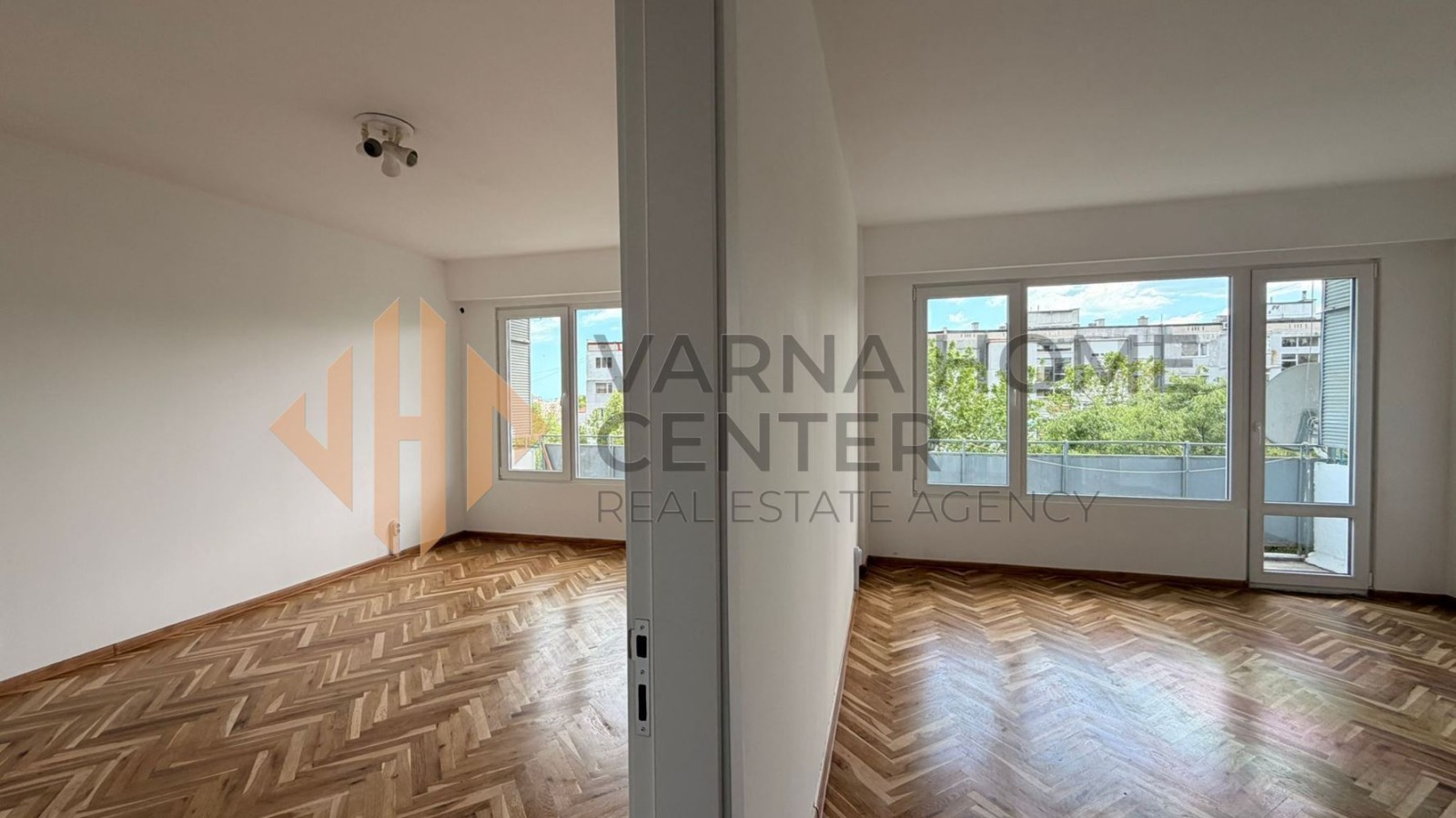Продава 3-СТАЕН, гр. Варна, Цветен квартал, снимка 2 - Апартаменти - 54665459