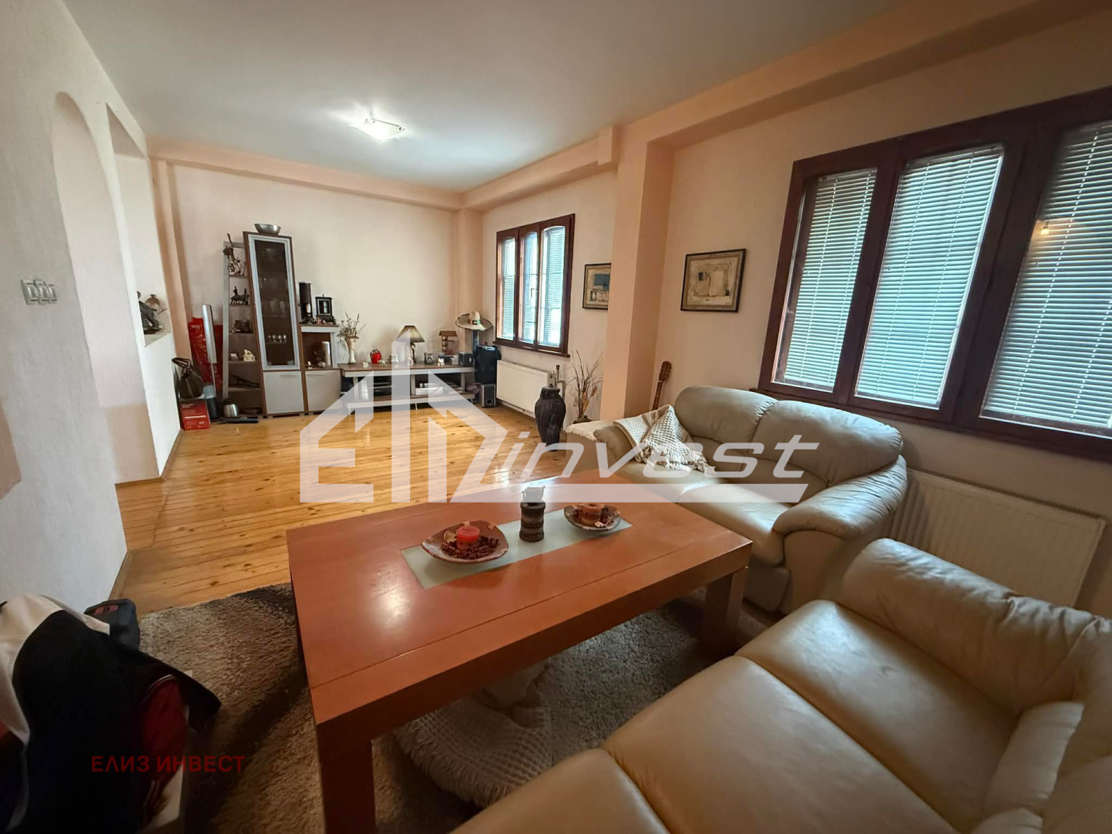 Продава КЪЩА, гр. Нови пазар, област Шумен, снимка 2 - Къщи - 53164558