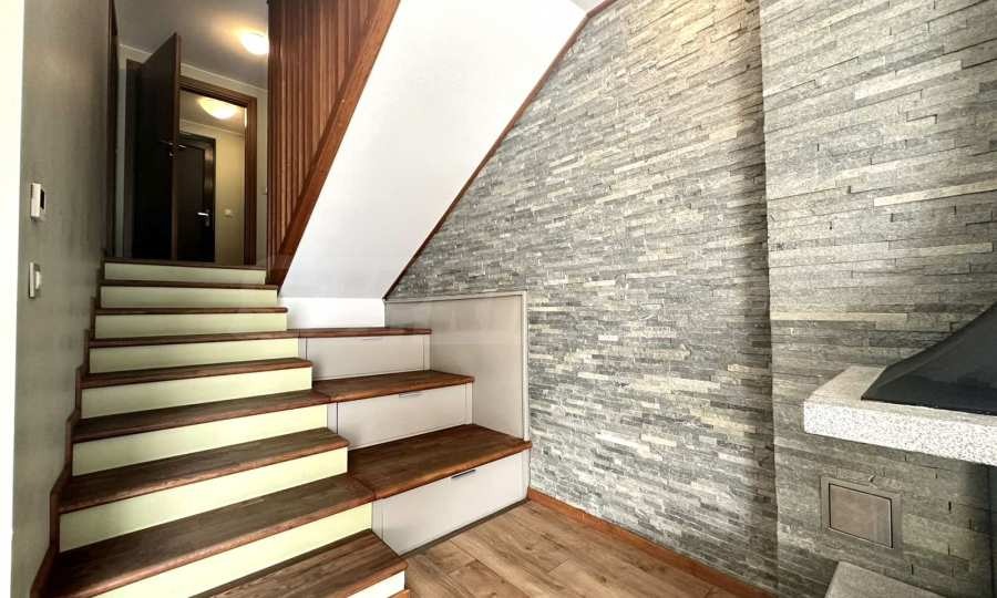 Продава КЪЩА, гр. Добринище, област Благоевград, снимка 5 - Къщи - 54293597