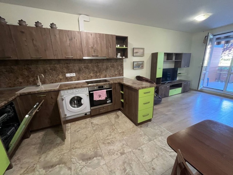 Продава 2-СТАЕН, гр. Бургас, Сарафово, снимка 3 - Апартаменти - 52522297