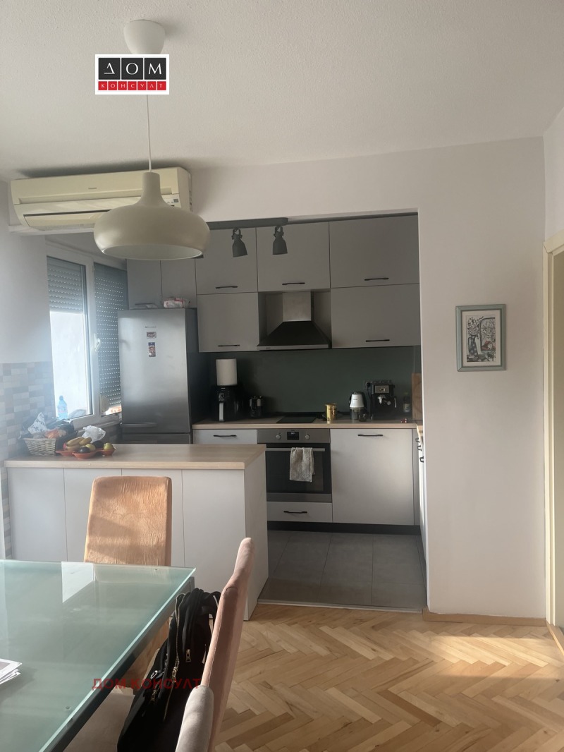 Продава 3-СТАЕН, гр. София, Борово