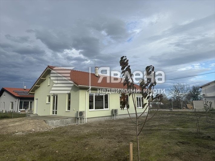 Продава КЪЩА, с. Граф Игнатиево, област Пловдив, снимка 7 - Къщи - 55426865