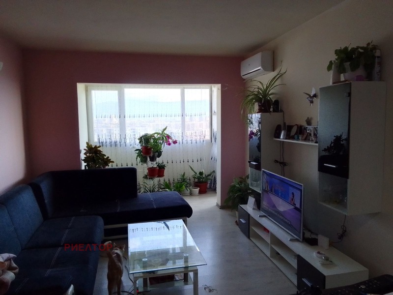 Продава  2-стаен град Пловдив , Изгрев , 60 кв.м | 77682867