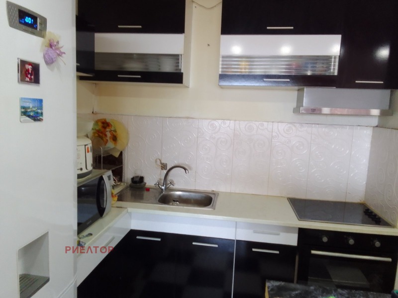 Продава  2-стаен град Пловдив , Изгрев , 60 кв.м | 77682867 - изображение [3]