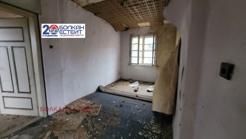 Продава КЪЩА, гр. Полски Тръмбеш, област Велико Търново, снимка 7 - Къщи - 52668397