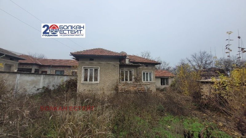 Продава КЪЩА, гр. Полски Тръмбеш, област Велико Търново, снимка 3 - Къщи - 52668397