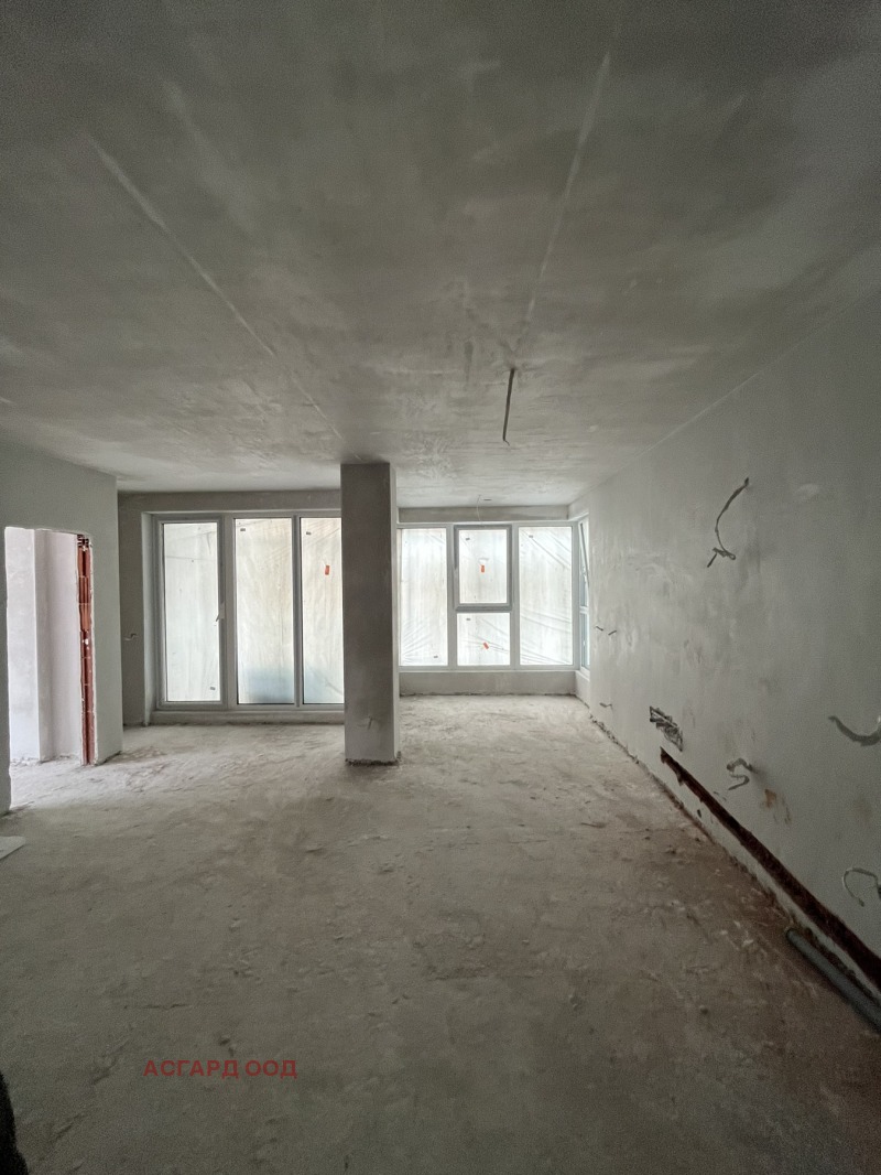 Продава 3-СТАЕН, гр. София, Оборище