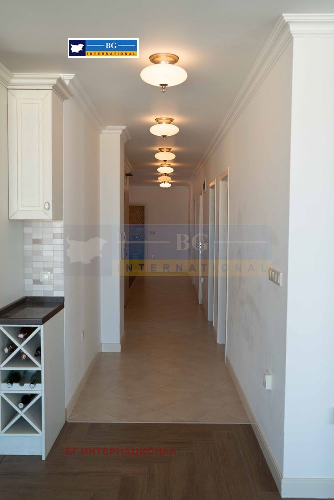 Продава МНОГОСТАЕН, гр. Черноморец, област Бургас, снимка 4 - Апартаменти - 51220383