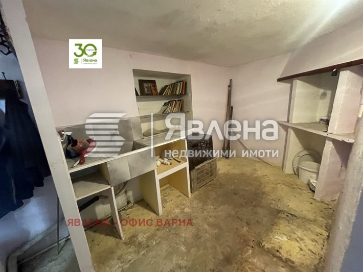 Продава ЕТАЖ ОТ КЪЩА, гр. Варна, Цветен квартал, снимка 7 - Етаж от къща - 53908241