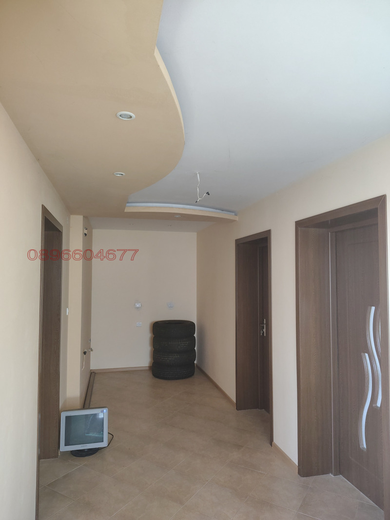 Продава КЪЩА, гр. Цар Калоян, област Разград, снимка 4 - Къщи - 52781641