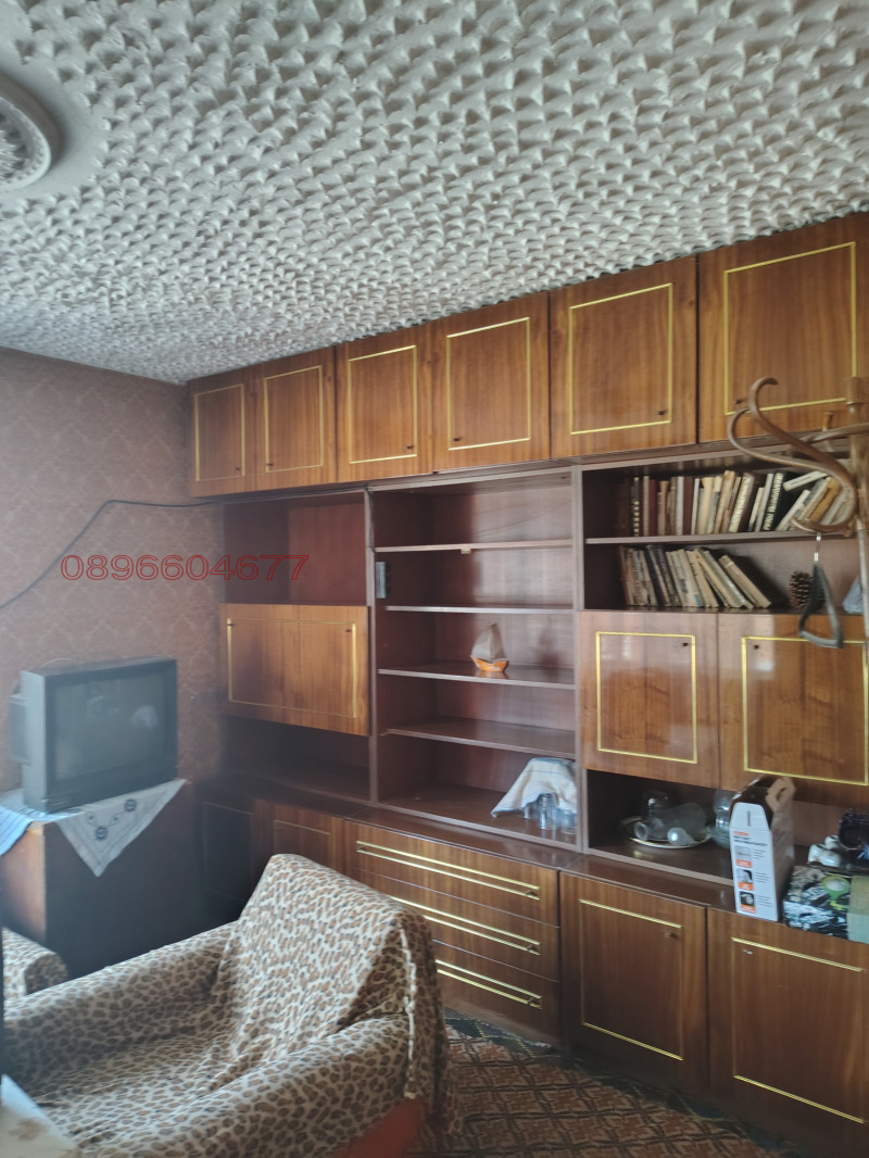Продава КЪЩА, гр. Цар Калоян, област Разград, снимка 6 - Къщи - 52781641