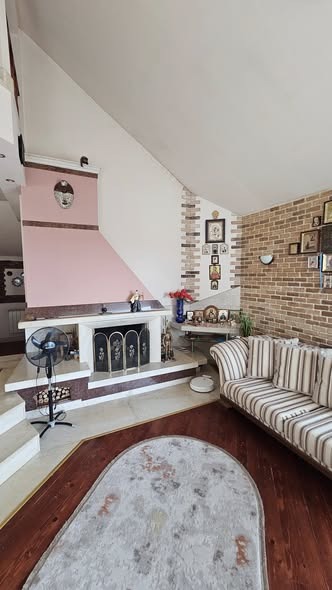 Продава КЪЩА, гр. Варна, Виница, снимка 2 - Къщи - 53490541