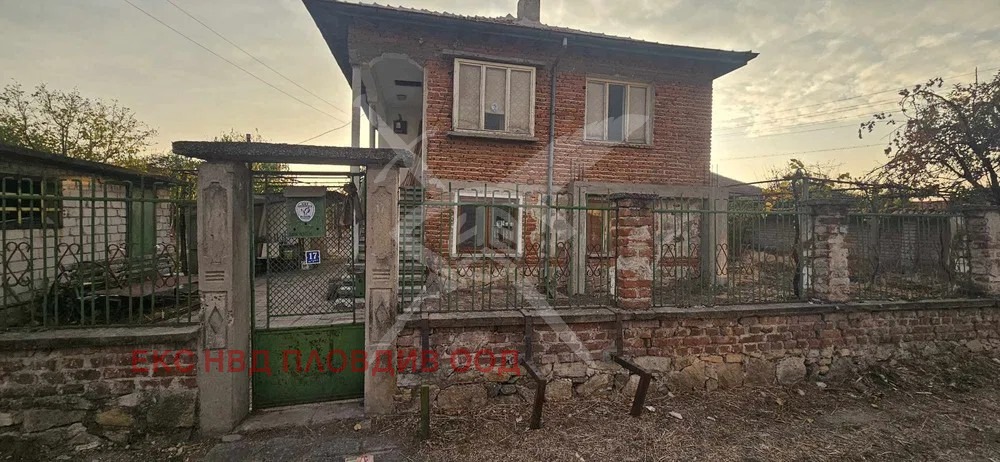 Продава КЪЩА, с. Черноземен, област Пловдив