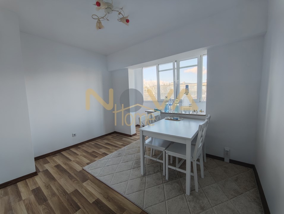 Продава 4-СТАЕН, гр. Варна, Цветен квартал, снимка 3 - Апартаменти - 54689252