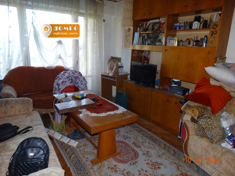 Продава  2-стаен град Пазарджик , Център , 61 кв.м | 13329973 - изображение [2]