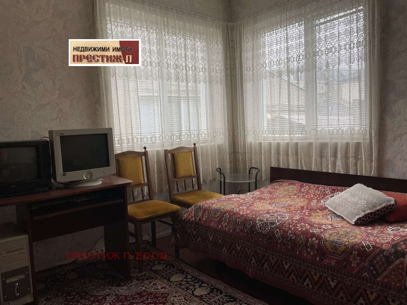 For Sale  House Floor Dobrich , Tsentar , 70 sq.m | 88658756 - image [2]