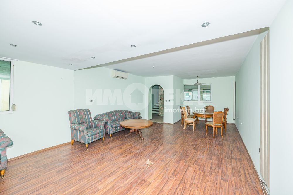Продава МНОГОСТАЕН, гр. Пловдив, Каменица 1, снимка 2 - Апартаменти - 54684484