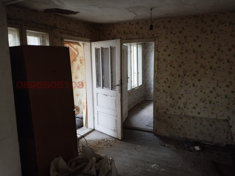 Продава КЪЩА, гр. Ловеч, Червен бряг, снимка 4 - Къщи - 52779302